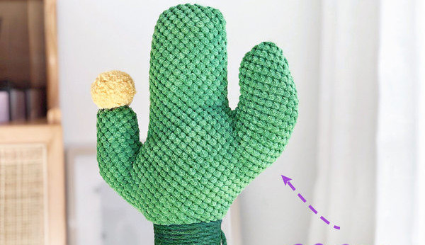 Puidust ja sisalist topeltkraabits kassidele