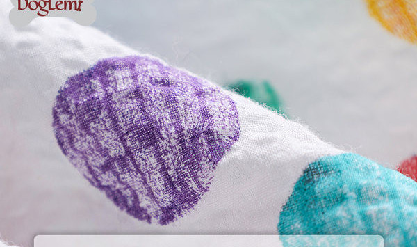 Top din bumbac cu puncte pentru câini