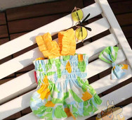 Värviline kleit koertele