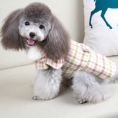 Palton cald in carouri pentru un caine