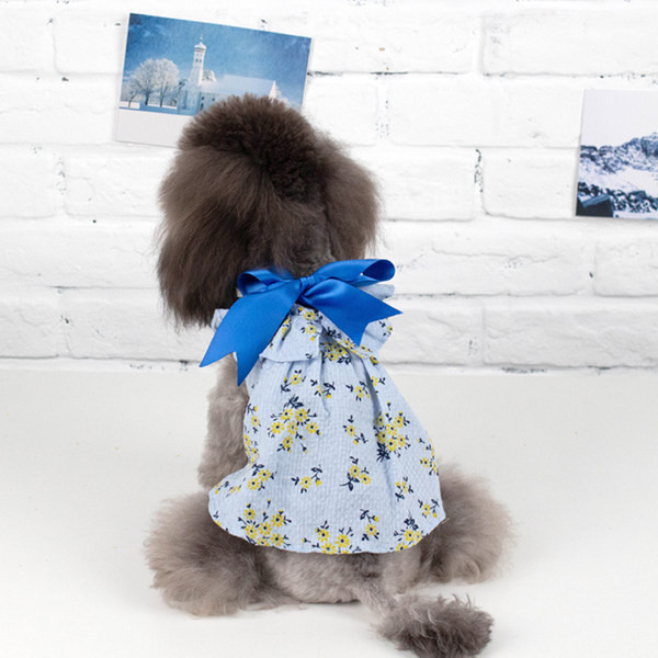 Rochie pentru caini cu model floral si panglica