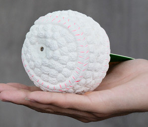 Jucărie de mestecat din cauciuc - pentru câini mici și mijlocii