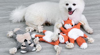 Мека плюшена играчка за кучета във формата на лисица