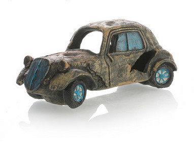 Διακόσμηση ενυδρείου σε σχήμα αυτοκινήτου