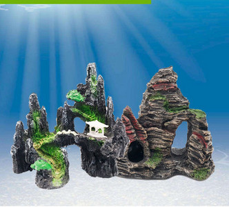 Uolos formos akvariumo puošmena