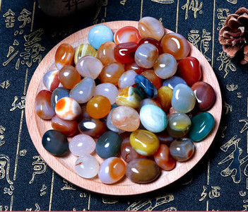 Πέτρες για διακόσμηση ενυδρείου