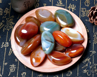 Πέτρες για διακόσμηση ενυδρείου