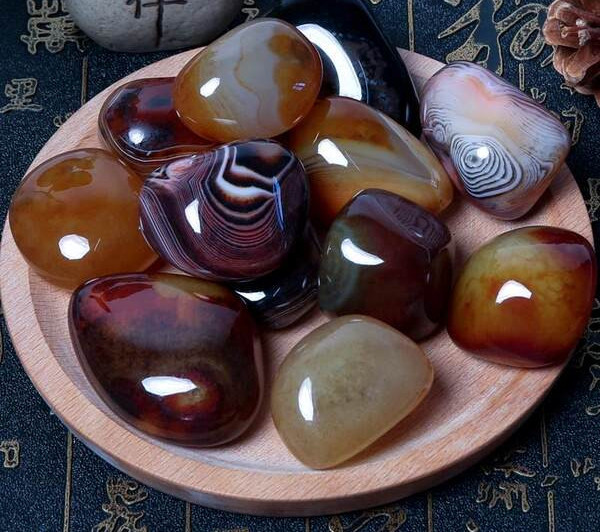 Πέτρες για διακόσμηση ενυδρείου