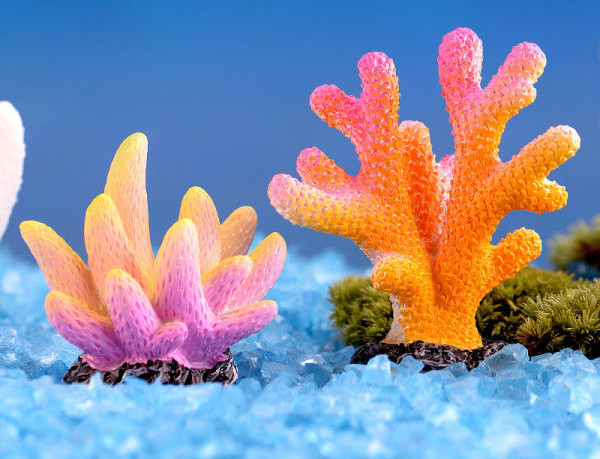 Цветен корал декорация за аквариум