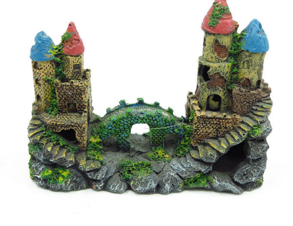 Decor din piatra-castel pentru acvariu