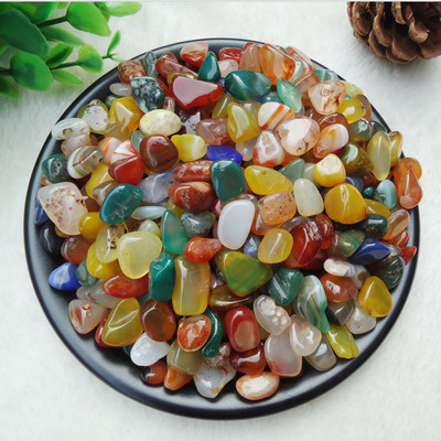 Spalvoti akmenukai akvariumo dekoravimui