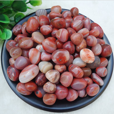 Spalvoti akmenukai akvariumo dekoravimui