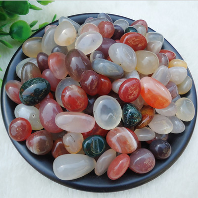 Spalvoti akmenukai akvariumo dekoravimui