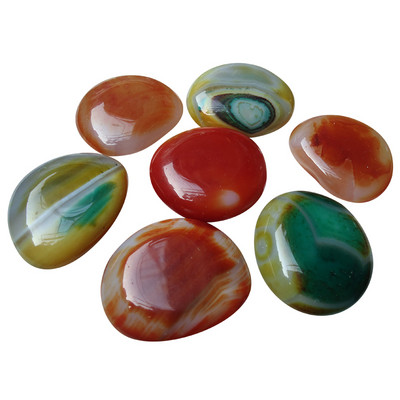 Spalvoti akmenukai akvariumo dekoravimui