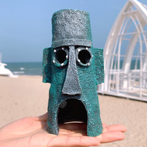 Erineva kujuga kunstkaunistus akvaariumi jaoks