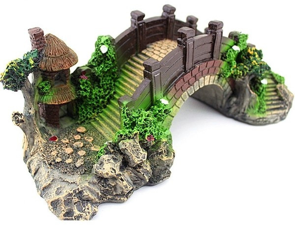 Decorarea acvariului în formă de stâncă - mai multe dimensiuni