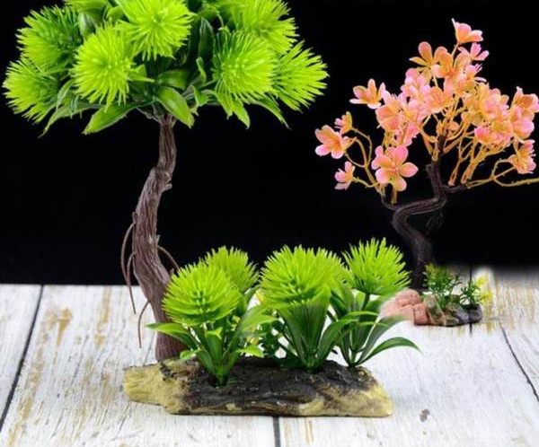 Decorare artificială pentru acvariu - mai multe modele