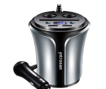 Încărcător pentru brichetă cu trei porturi USB