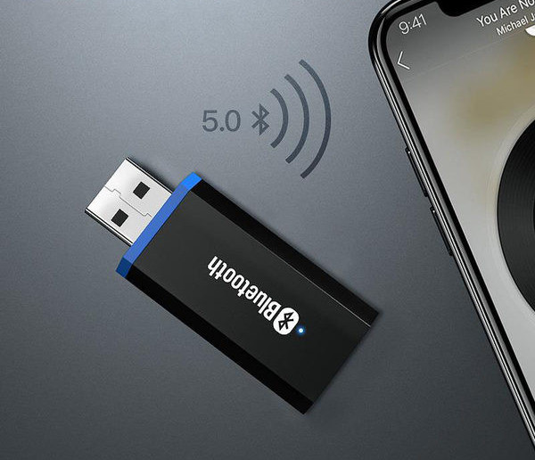 Unitate flash Bluetooth pentru mașină în alb și negru