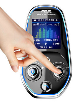 Transmițător auto cu MP3 player, Bluetooth și transmițător FM