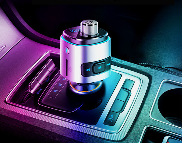 Atmosferă ușoară pentru mașină Card player MP3 Receptor Bluetooth muzică hands-on Încărcător auto USB