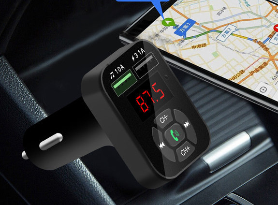 Πομπός αυτοκινήτου με φορτιστή και Bluetooth