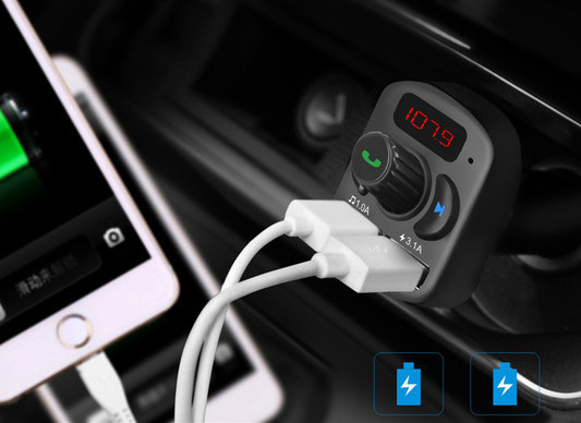 Multifunktsionaalne autosaatja MP3-mängijaga