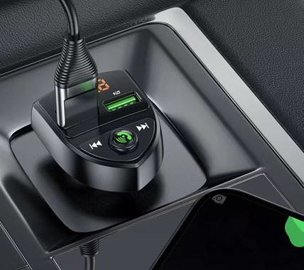 Transmițător USB auto cu Bluetooth