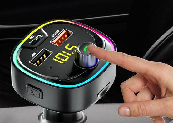 MP3 pleier värviliste LED tuledega