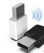 Automobilinis siųstuvas su Bluetooth 5.0 versija ir AUX imtuvu