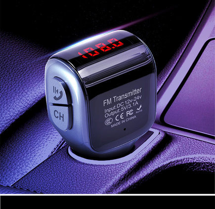 Transmițător cu radio FM și port USB