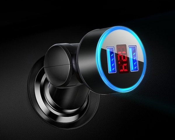 Încărcător auto multifuncțional dual USB