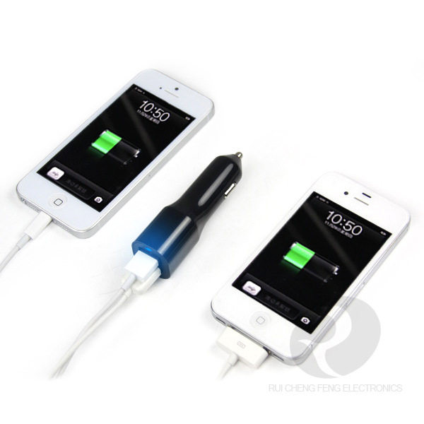 Incărcător de mașină