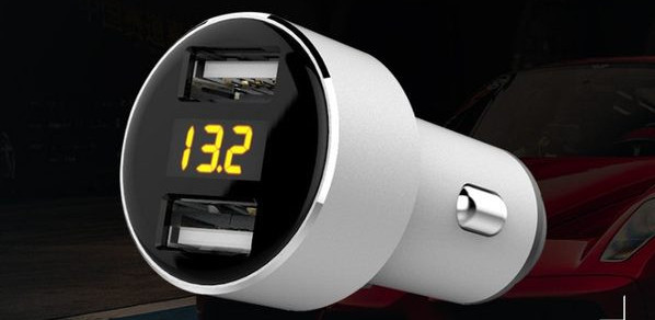 Încărcător auto cu afișaj digital inteligent port USB dublu