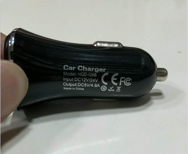 Autosaatja kahe USB pesaga