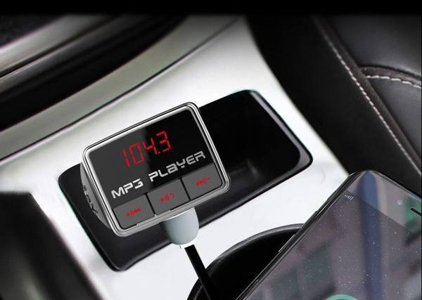 MP3 saatja Bluetoothi ja FM-saatjaga