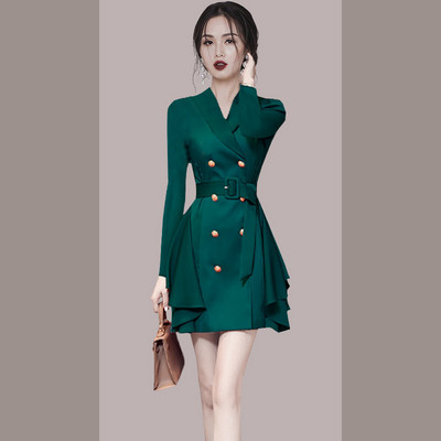 Rochie eleganta cu centura si nasturi