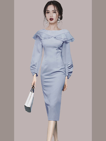 Elegantne liibuv naiste kleidimudel