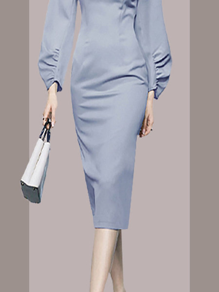 Elegantne liibuv naiste kleidimudel