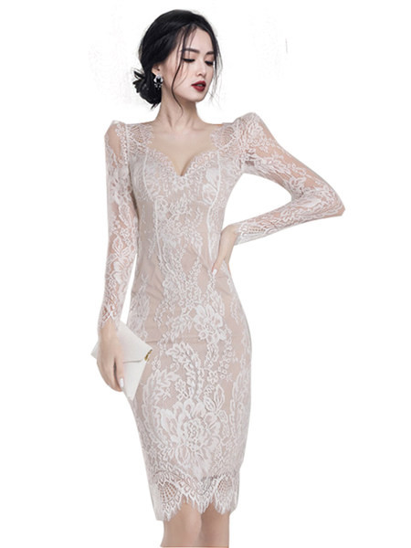 Kahes värvitoonis spitsikaelusega naiste pitskleit