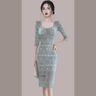 Moderna haljina od čipke s četvrtastim izrezom