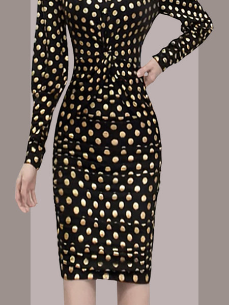 Stiilne naiste pikkade liibuvate täppidega kleit