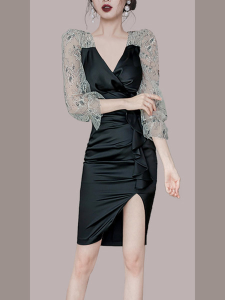 Rochie de dama cu maneci din dantela si decolteu spitz