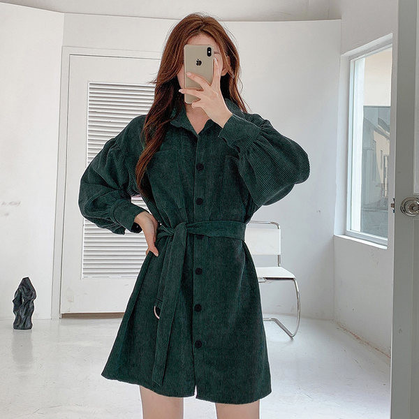 Rochie de dama cu nasturi si curea de culoare verde