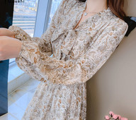 Naiste vabaaja kleit paelaga