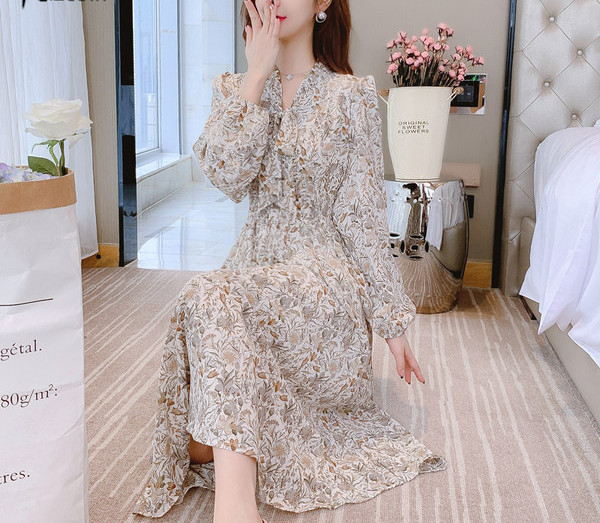 Naiste vabaaja kleit paelaga