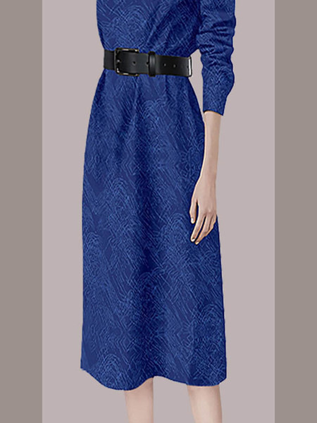 Uue mudeli klassikalise krae ja pikkade varrukatega naiste kleit