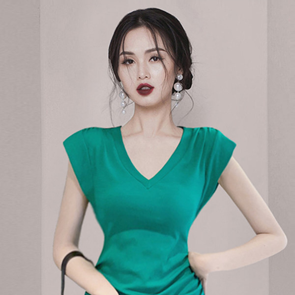 Rochie de dama cu decolteu spitz si maneci scurte