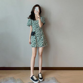 Värviline naiste kleit kaks mudelit