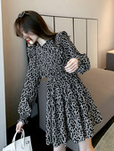 Naiste vabaaja lilleline šifoonist kleit